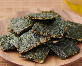 Bật mí cách làm thanh rong biển kẹp hạt  