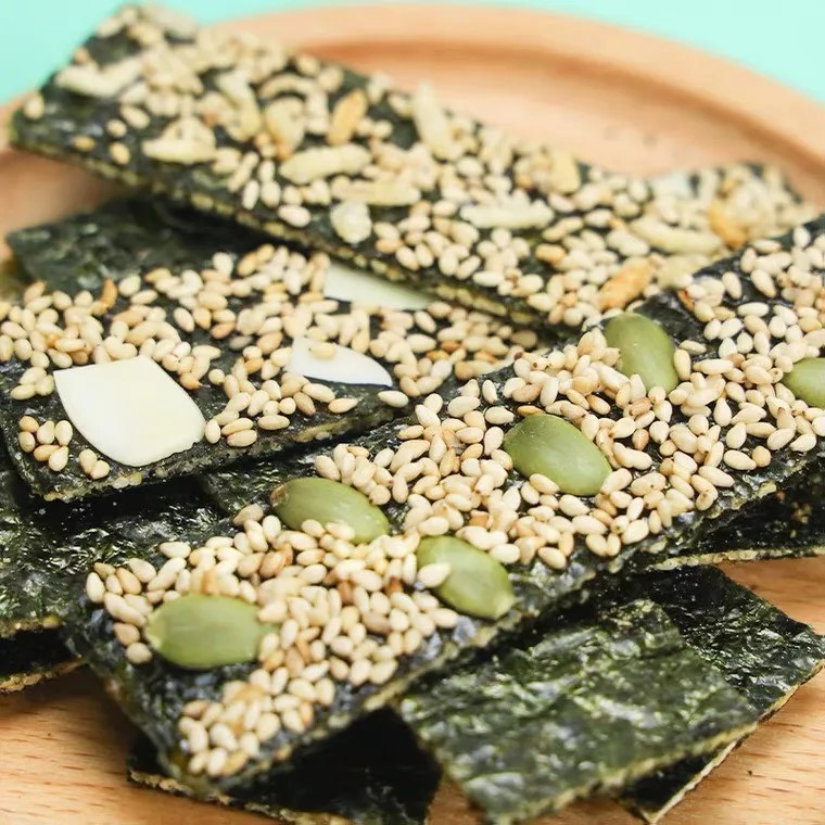 Lượng calo rong biển kẹp hạt là bao nhiêu? Ăn như thế nào để không béo?